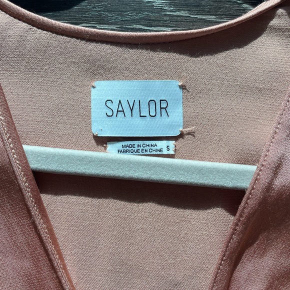 SAYLOR SATIN MINI DRESS SIZE SMALL BLUSH - Picture 2 of 5